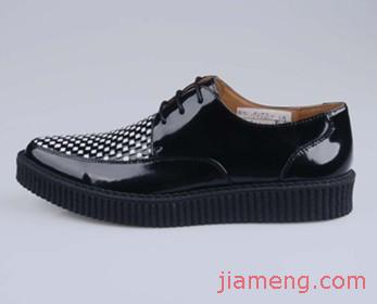 古奇男鞋 視覺(jué)營(yíng)銷(xiāo)的藝術(shù)與店鋪形象設(shè)計(jì)
